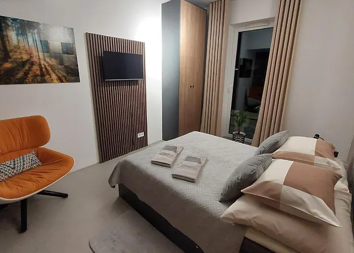 Premium Apartment Eleven