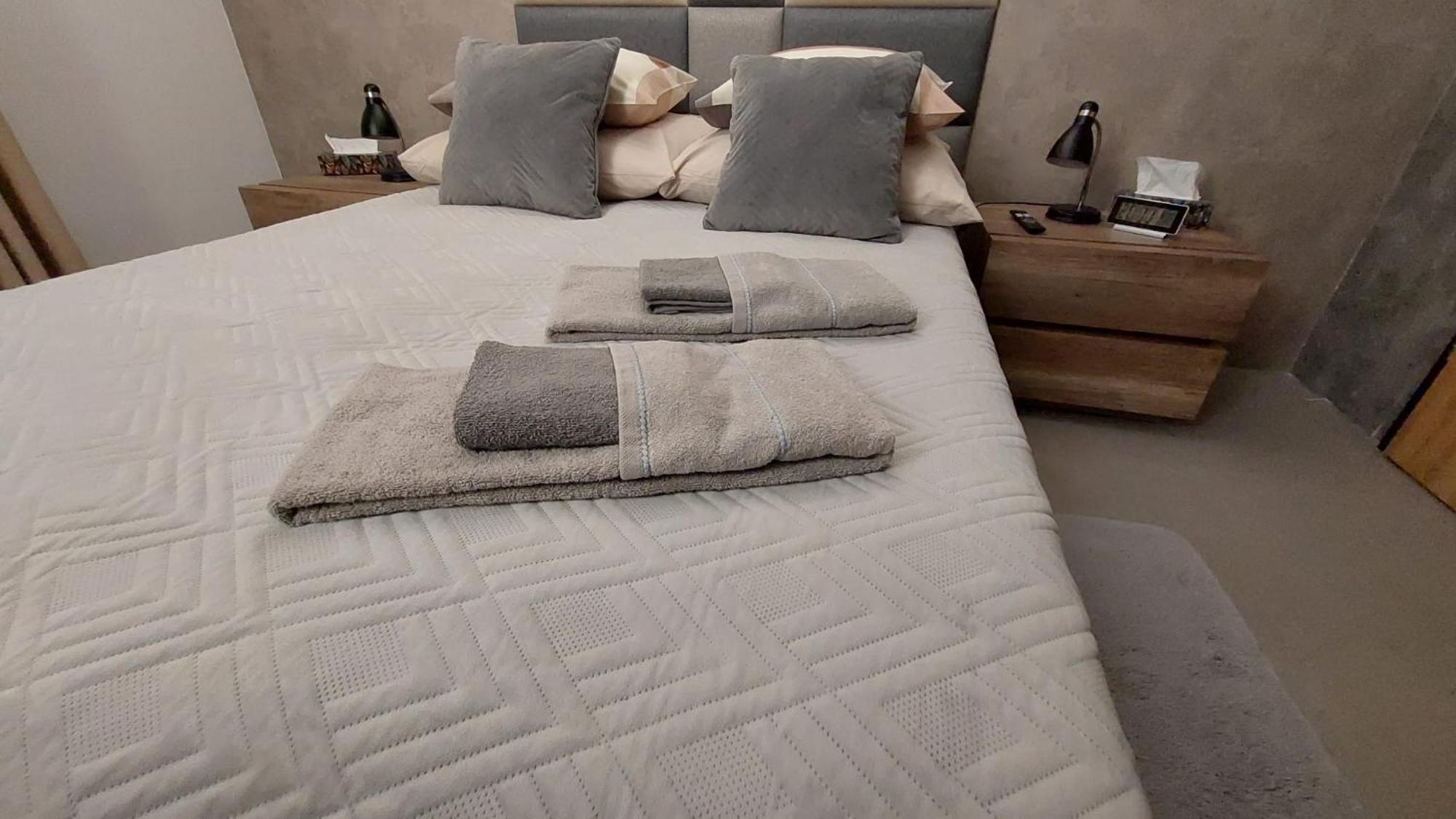 Premium Eleven Apartment *